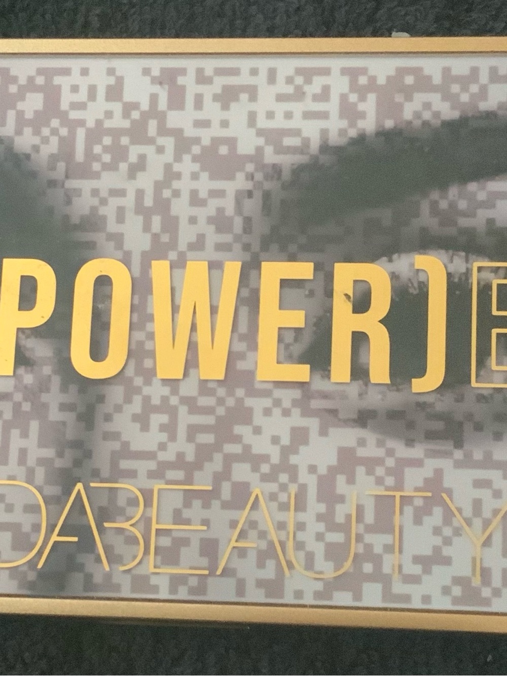 HUDA BEAUTY Empowered Eyeshadow Palette